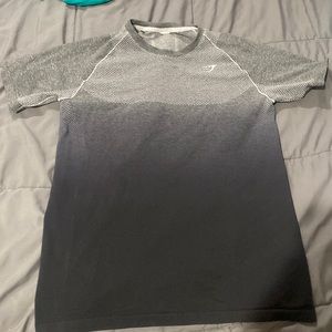 Rare gymshark ombré shirt medium